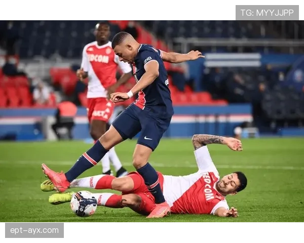 里昂主帅战术革新显成效,全力冲刺重返法甲巅峰 里昂主帅战术革新显成效,全力冲刺重返法甲巅峰