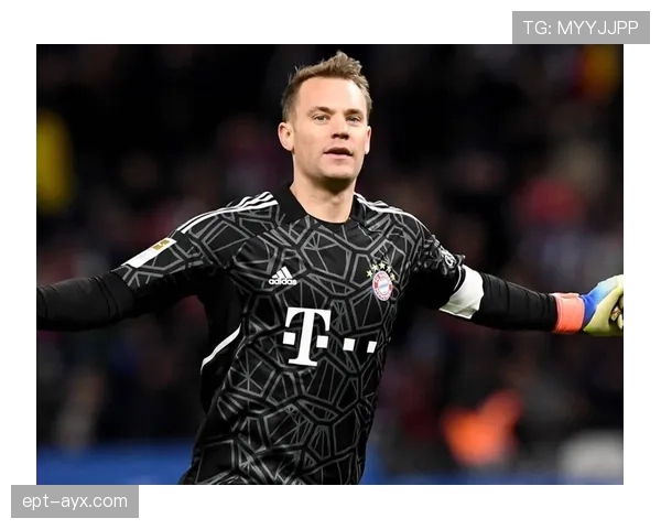 诺伊尔职业生涯回顾：从青涩少年到守门领域的传奇表现分析