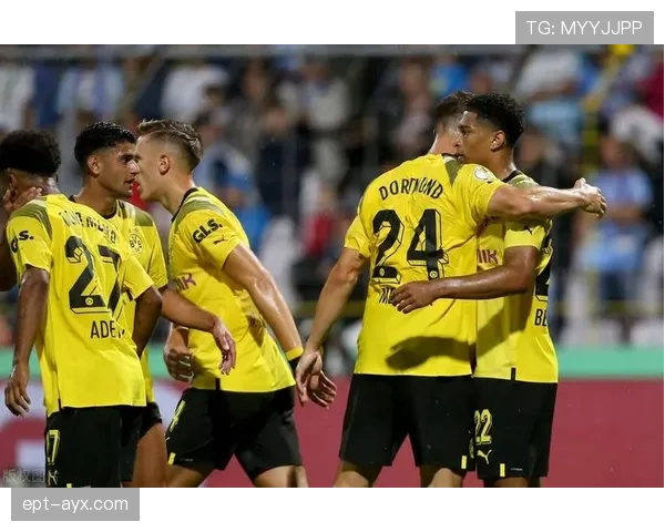 多特蒙德比赛高开低走问题显现，当前阶段表现波动对赛季走势形成制约